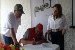 Lee más sobre el artículo Familias indígenas de Chaparral optimizan sus cultivos de café